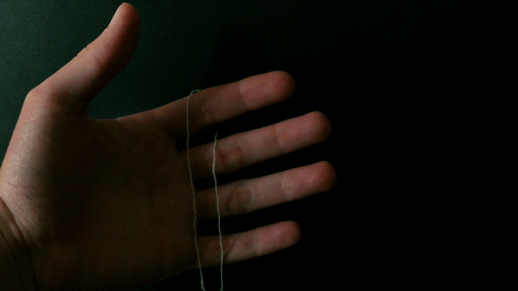 Aberdeen Magician James Dickson Performing the magic Trick Aberdeen Thread